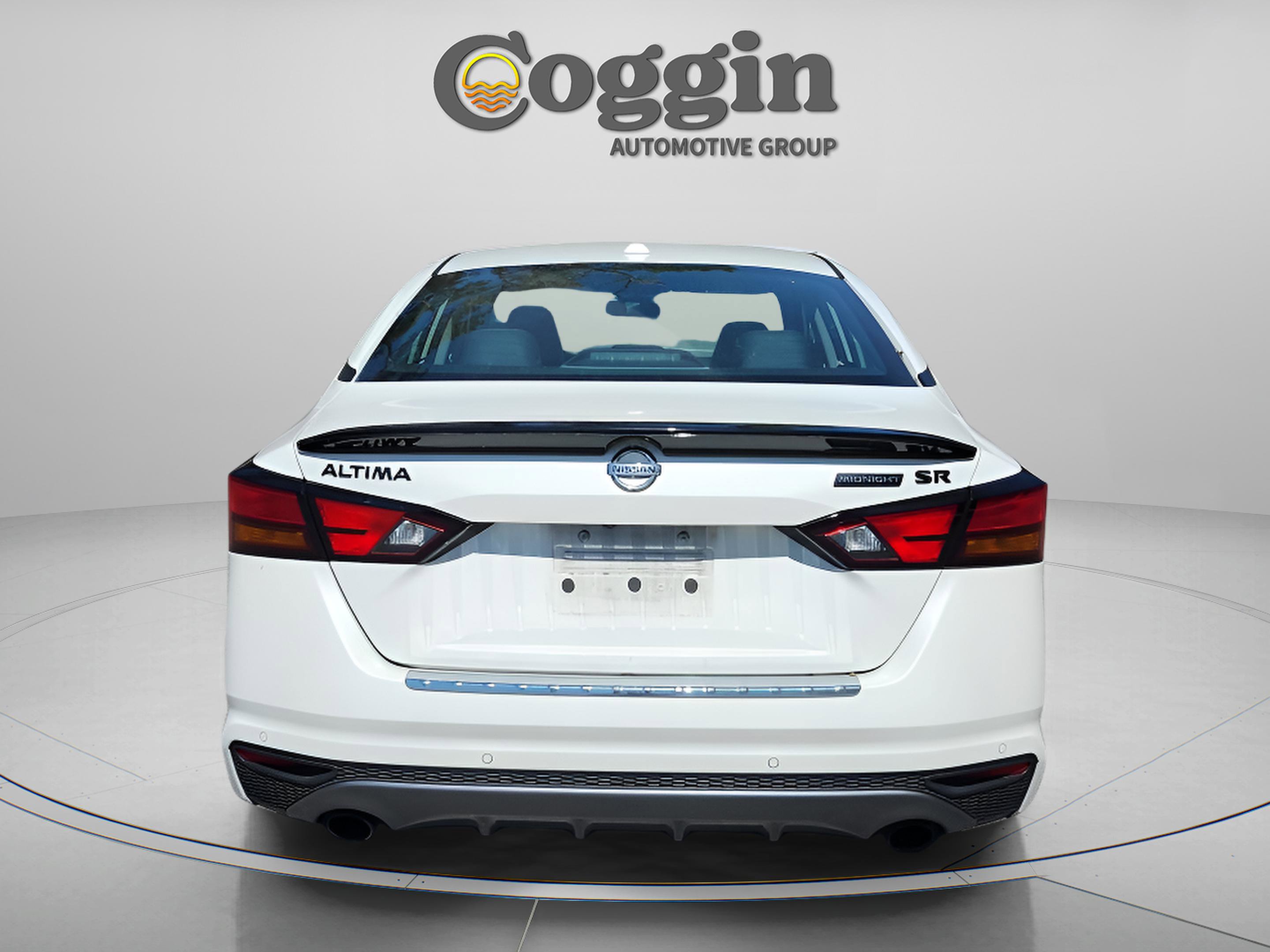 Used 2022 Nissan Altima 2.5 SR w/ Midnight Edition Package image 4