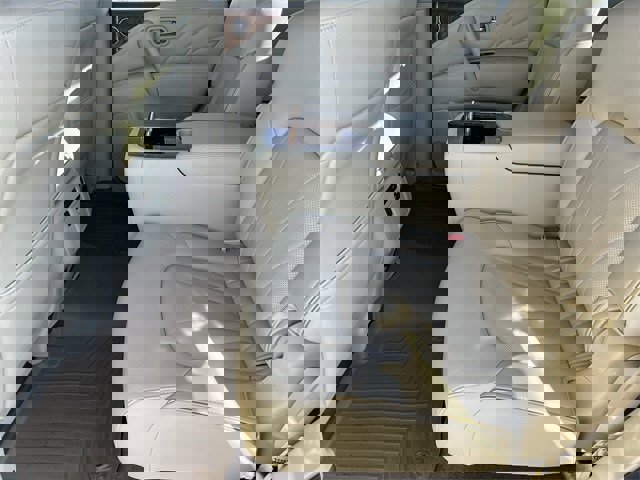 Used 2017 INFINITI QX80 Base w/ Deluxe Technology Package image 18