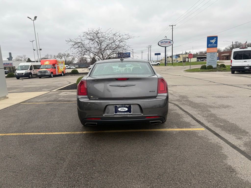 Used 2020 Chrysler 300 Touring w/ Sport Appearance Package image 29