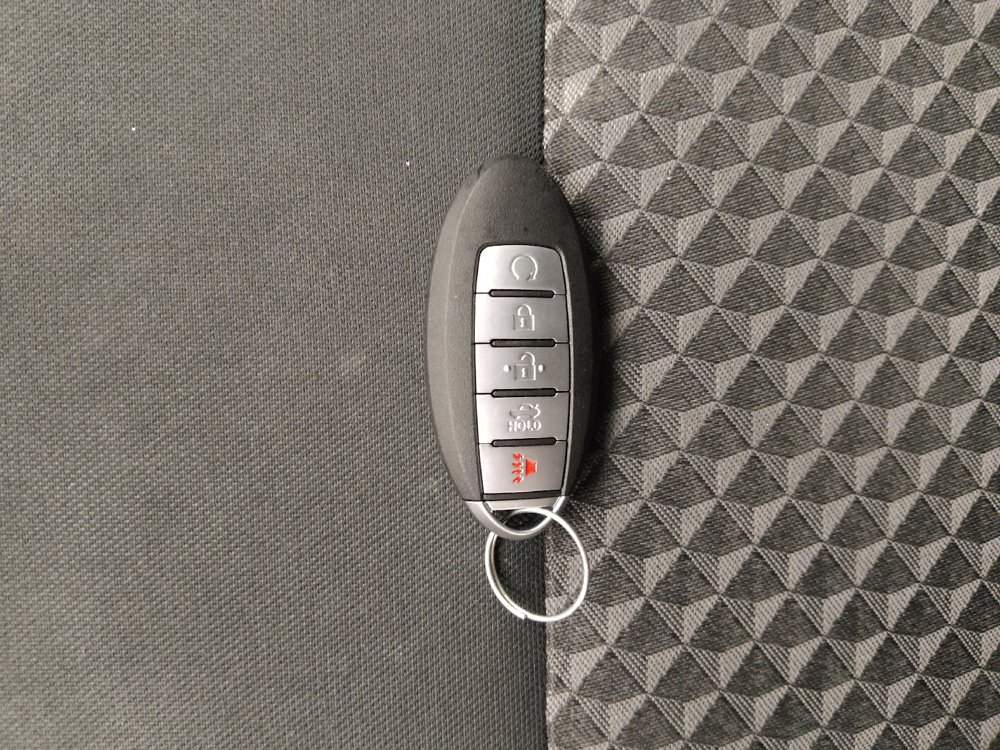 Used 2020 Nissan Versa S image 32