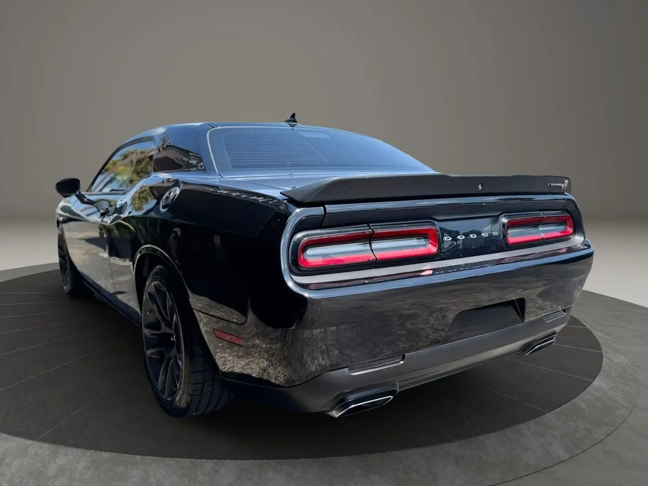 Used 2021 Dodge Challenger R/T Scat Pack RWD image 8