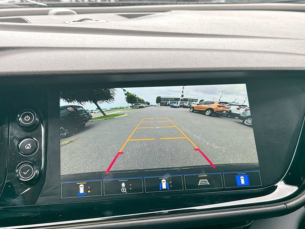 Used 2023 Buick Envision Avenir FWD image 16