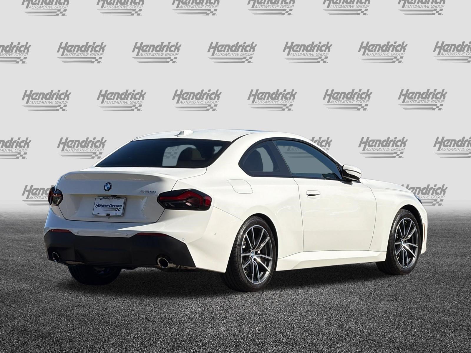 Used 2026 BMW 230i Coupe w/ Convenience Package RWD image 5