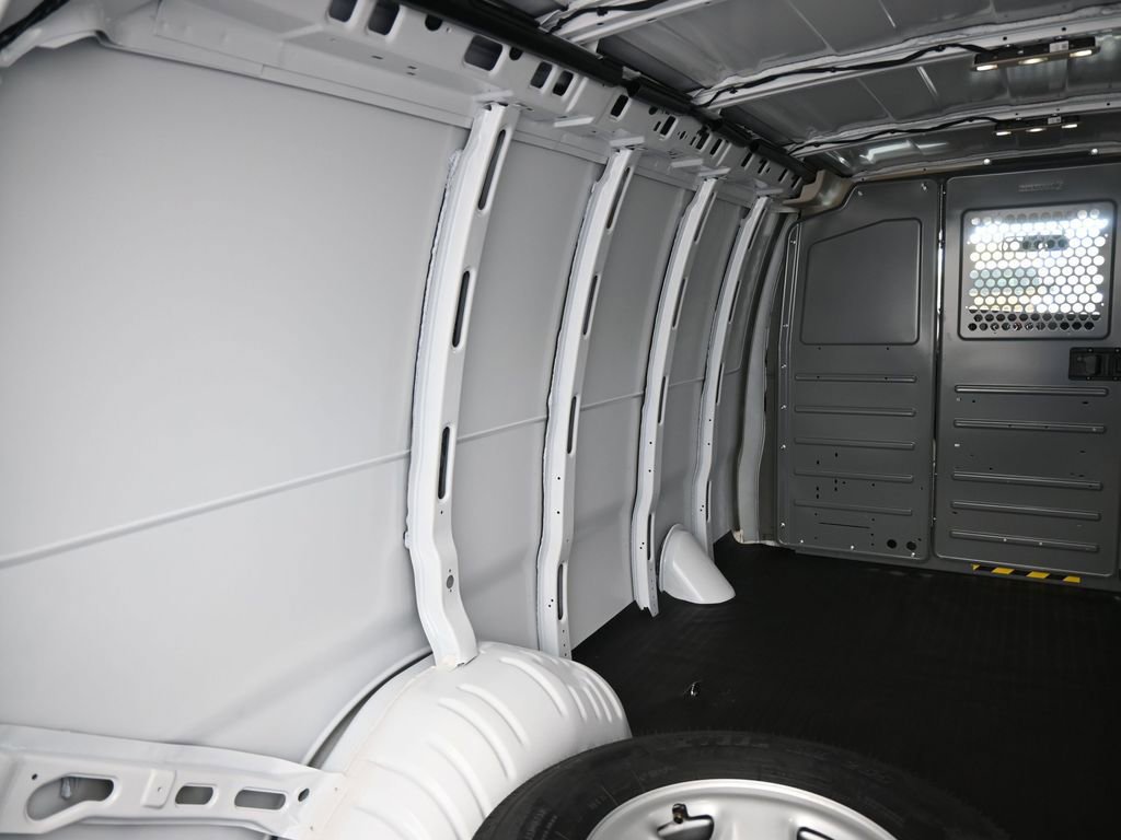 New 2025 Chevrolet Express 2500 w/ Driver Convenience Package image 36