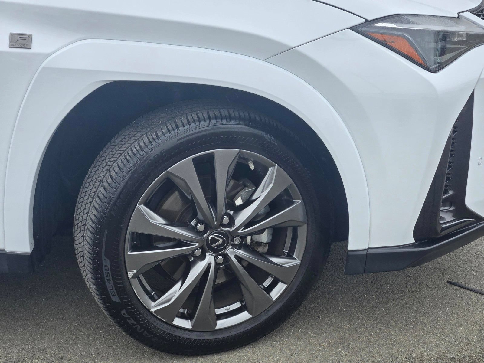 Used 2024 Lexus UX 250h F Sport FWD image 9