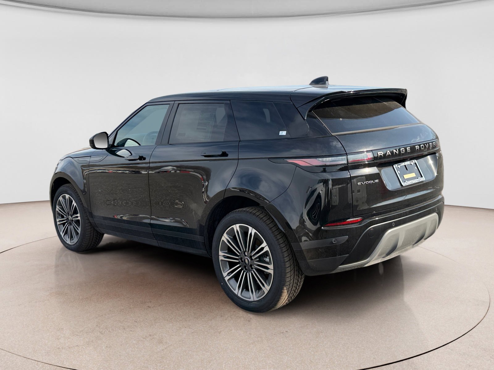 New 2026 Land Rover Range Rover Evoque S image 3
