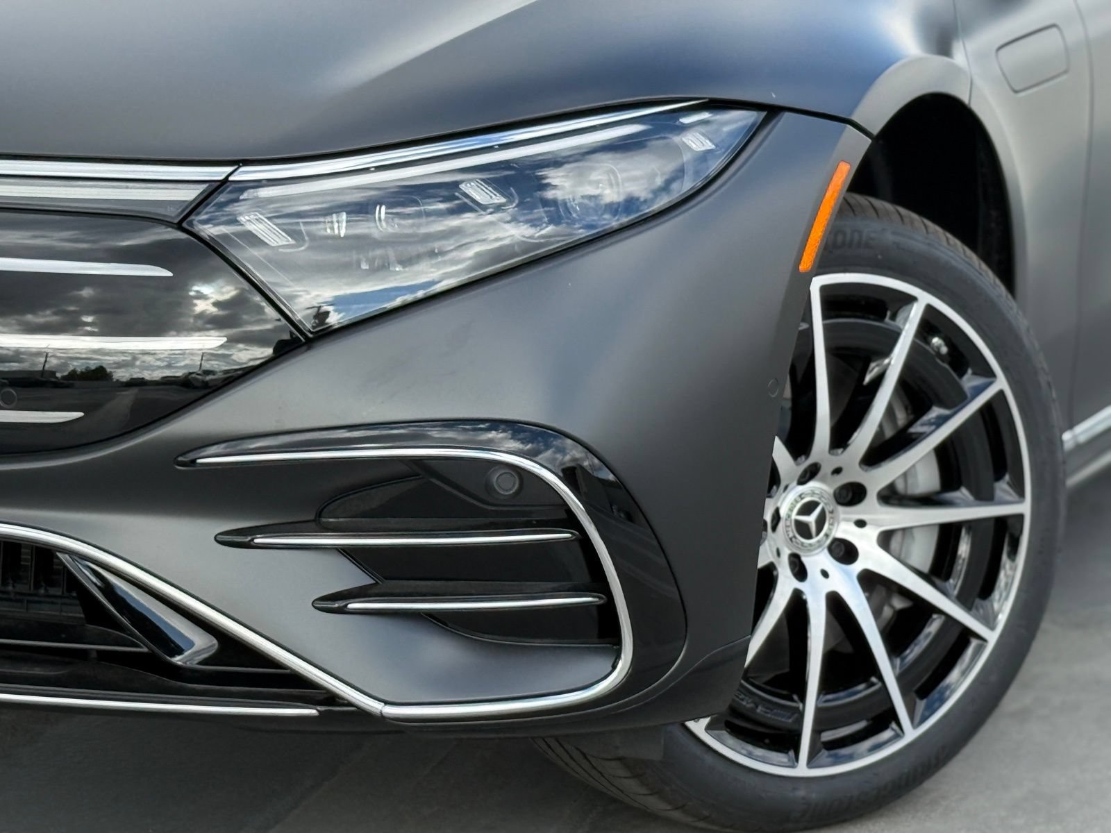 New 2026 Mercedes-Benz EQS 450+ 4MATIC Sedan image 4