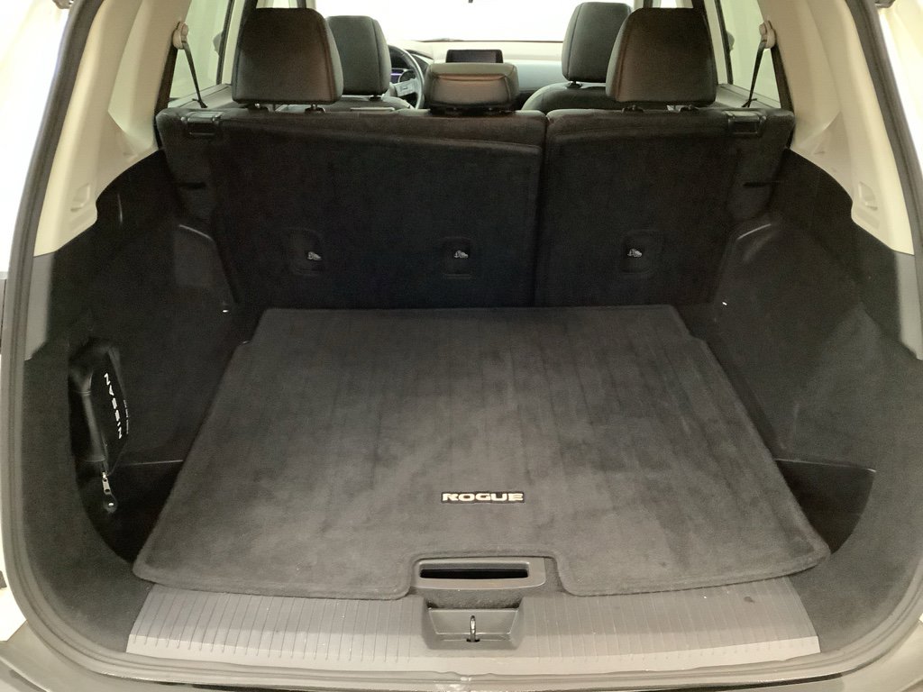 Used 2023 Nissan Rogue SV w/ SV Premium Package image 8