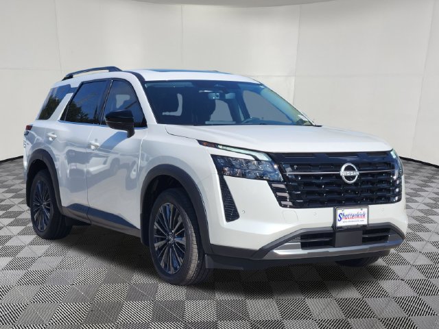 New 2026 Nissan Pathfinder SL w/ SL Premium Package FWD image 3
