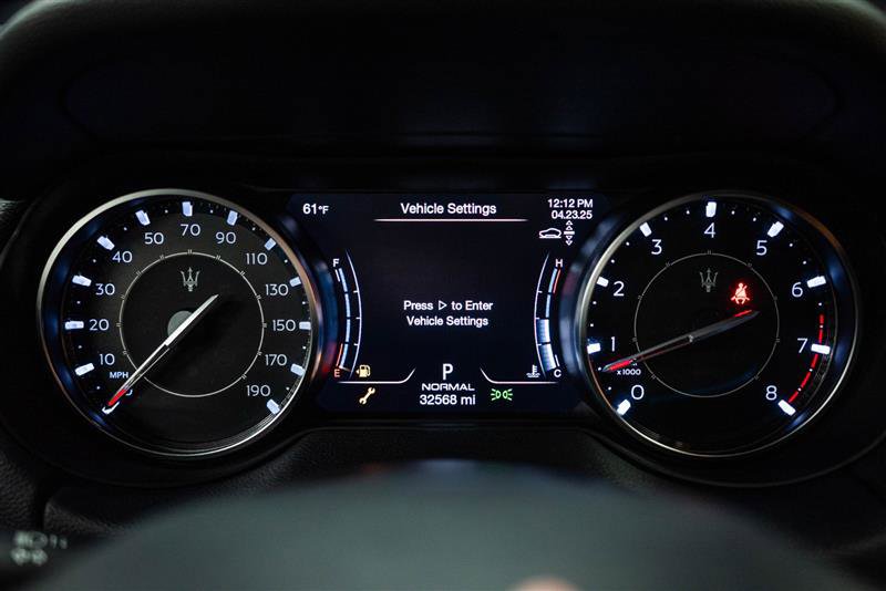 Used 2023 Maserati Levante Modena image 18