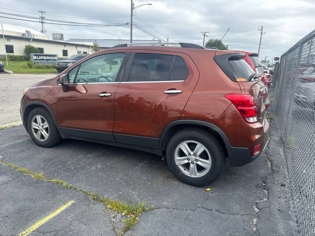 Used 2019 Chevrolet Trax LT w/ Driver Confidence Package FWD image 9