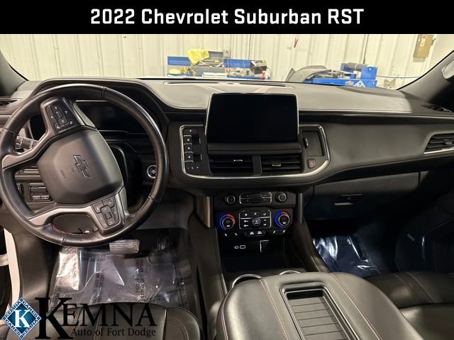 Used 2022 Chevrolet Suburban RST w/ Luxury Package image 15