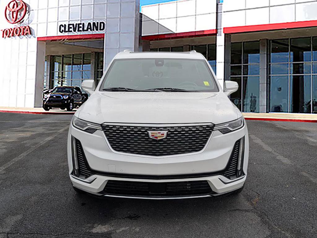 Used 2024 Cadillac XT6 Premium Luxury w/ Technology Package image 3