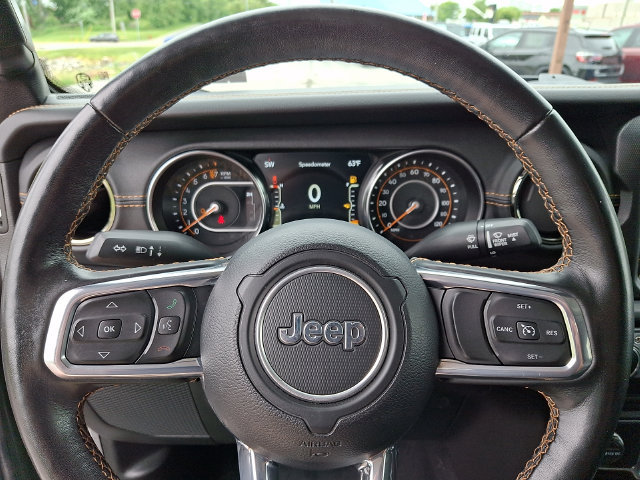 Used 2022 Jeep Gladiator Overland AWD/4WD image 17