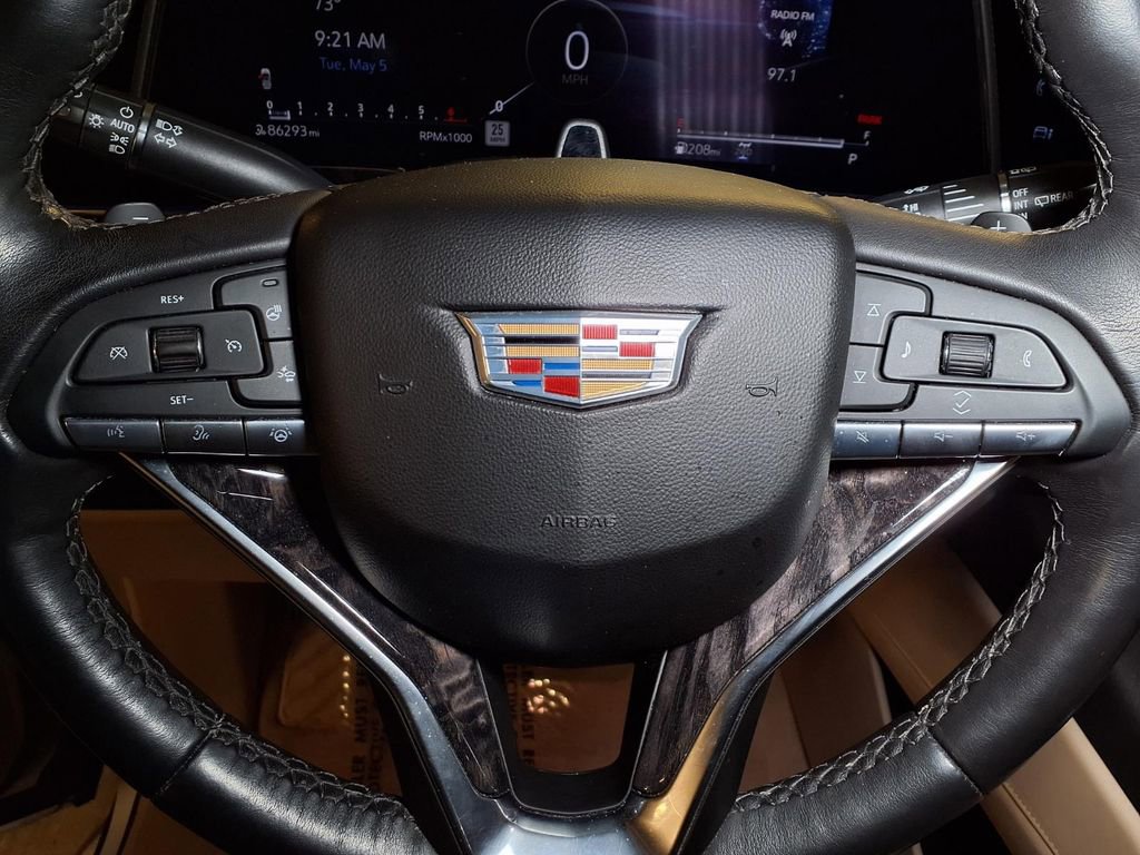 Used 2023 Cadillac Escalade Premium Luxury w/ LPO, Radiant Package AWD/4WD image 8