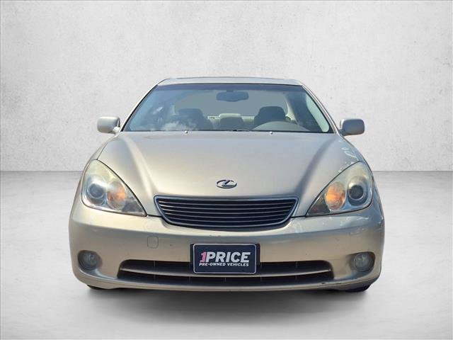 Used 2005 Lexus ES 330 FWD image 2