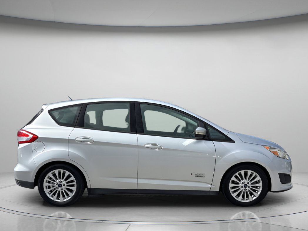 Used 2017 Ford C-MAX Energi SE image 2
