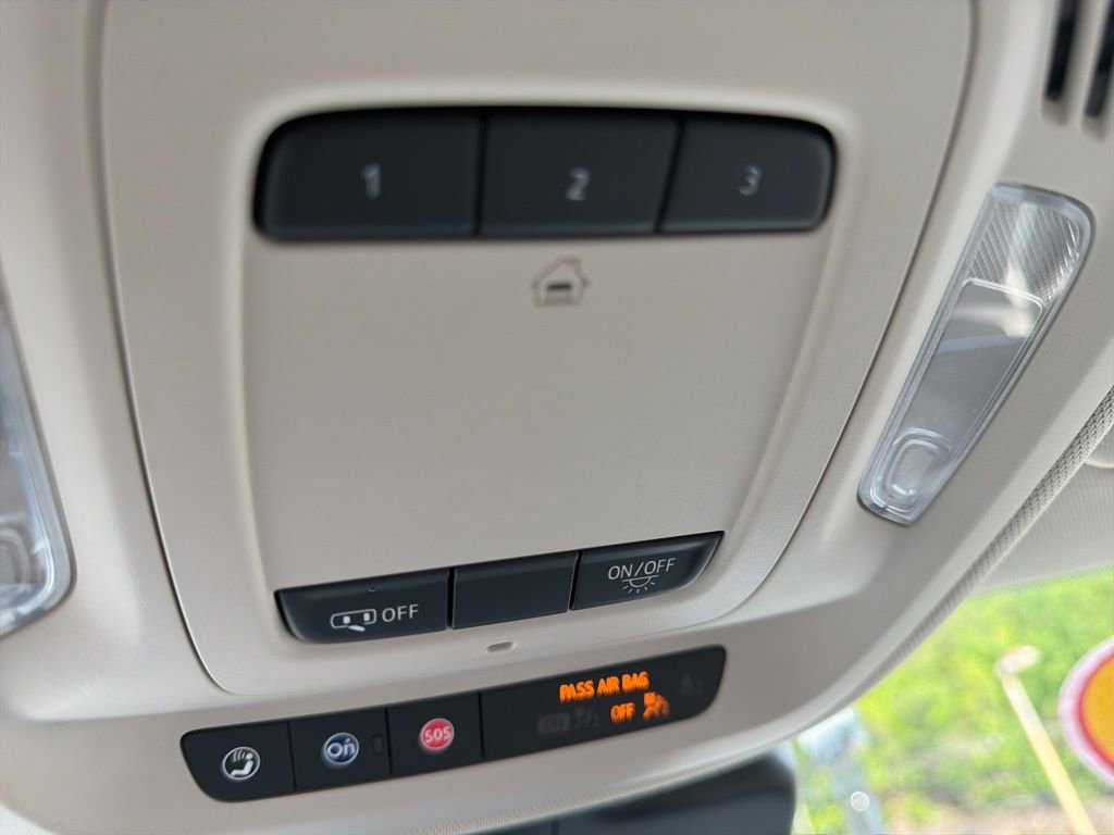 Certified 2021 Buick Envision Essence w/ Technology Package I FWD image 26