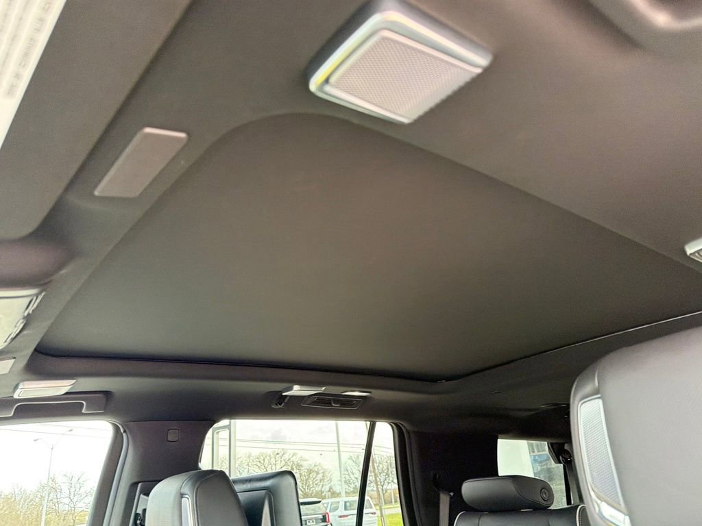 Used 2025 Cadillac Escalade Sport w/ Touring Package image 23