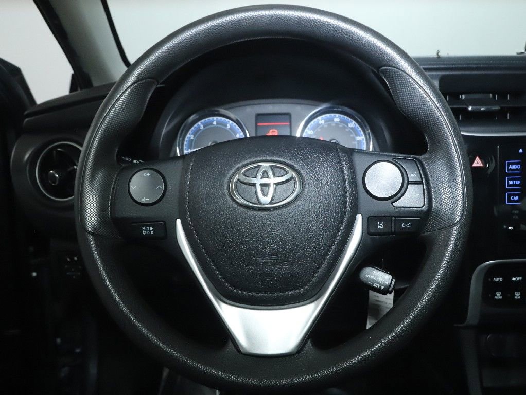 Used 2019 Toyota Corolla LE FWD image 22