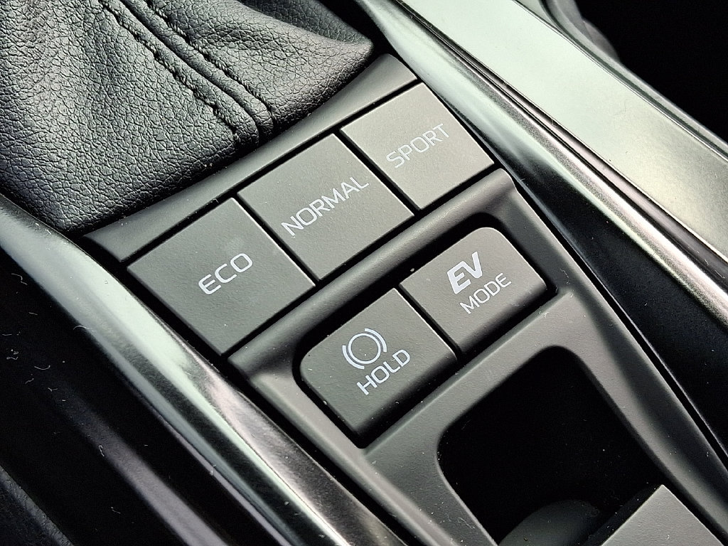 Certified 2025 Toyota Camry LE w/ Convenience Package FWD image 19
