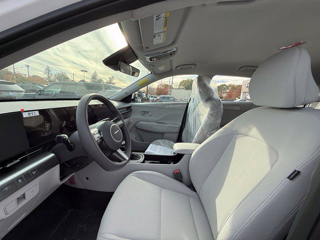 New 2027 Hyundai Kona SE AWD/4WD image 17