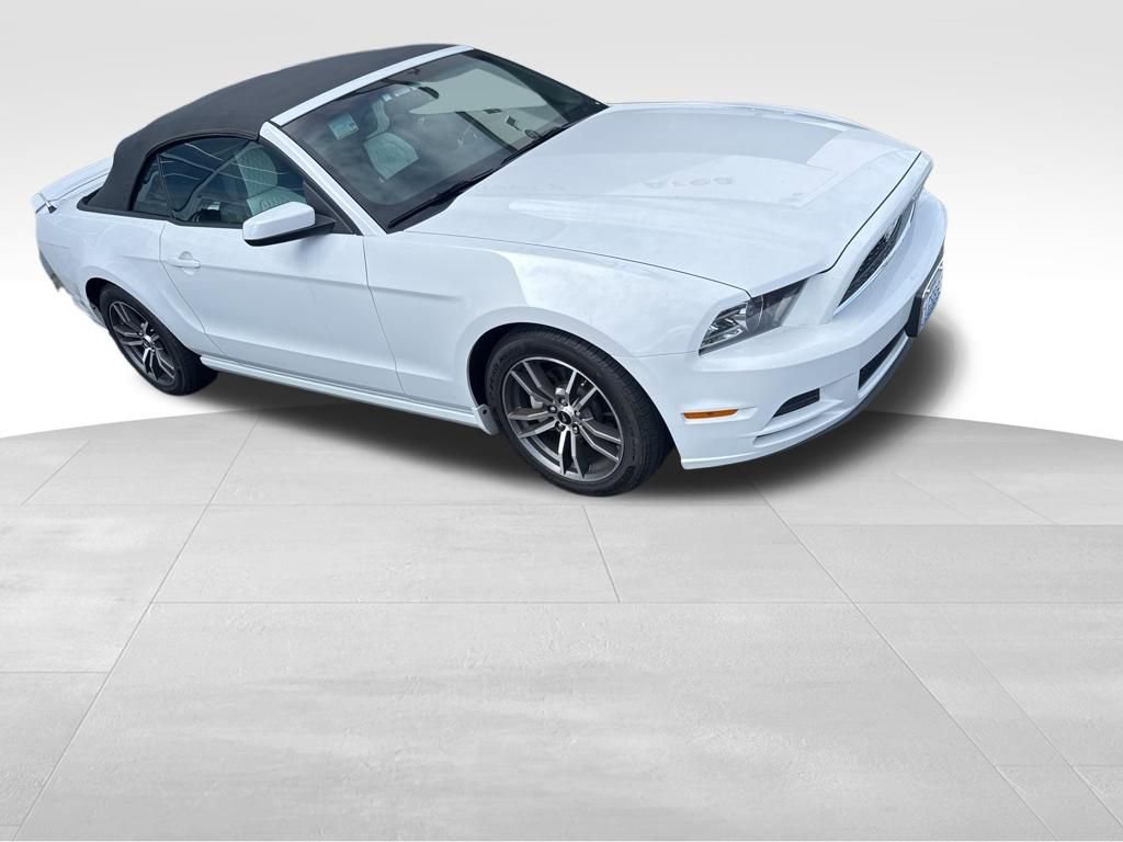 Used 2014 Ford Mustang Premium image 13