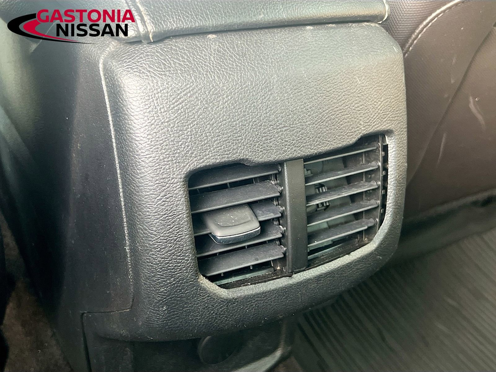 Used 2020 Ford Fusion SE w/ Equipment Group 151A image 34