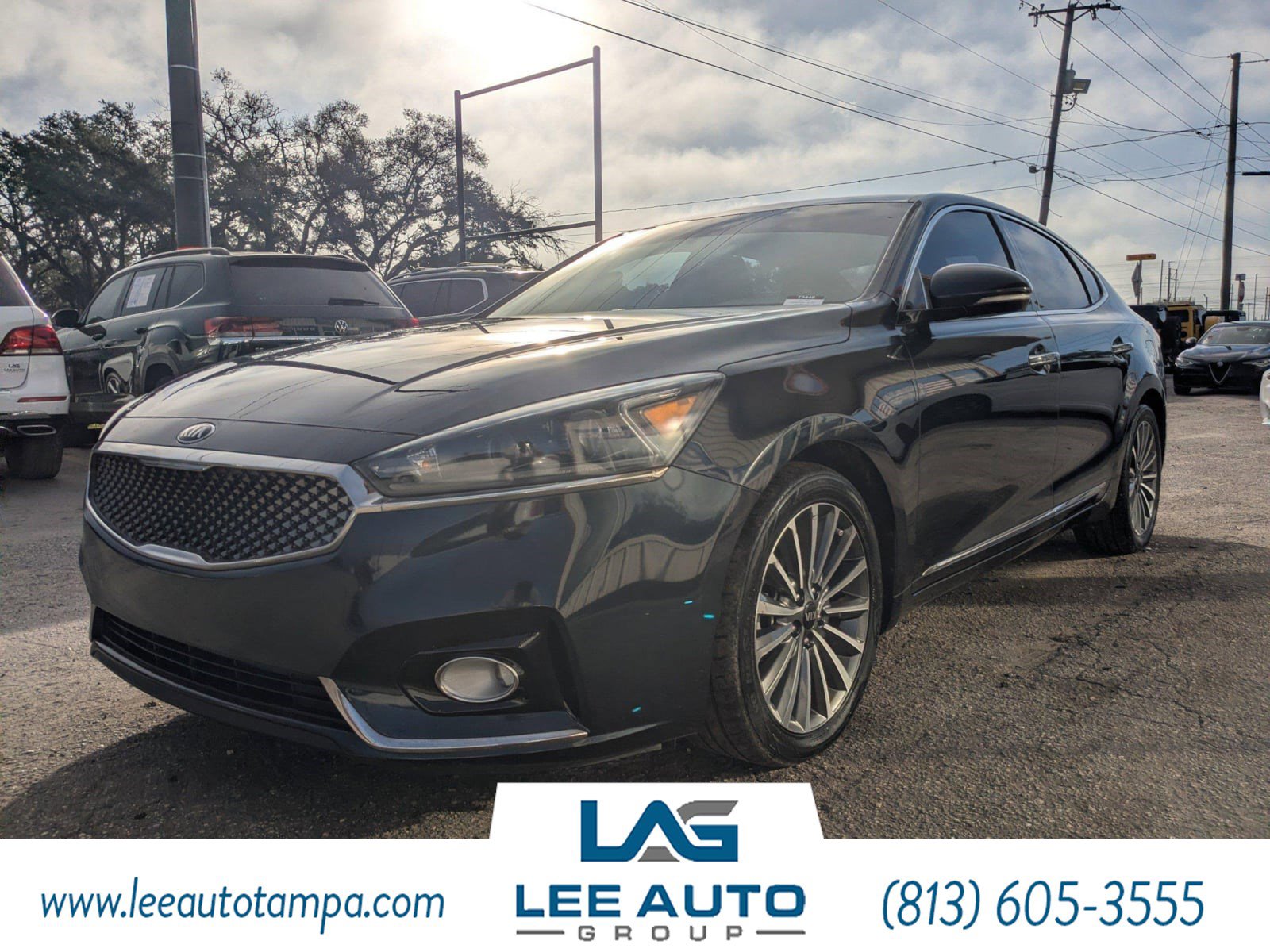 Used 2017 Kia Cadenza Premium image 7