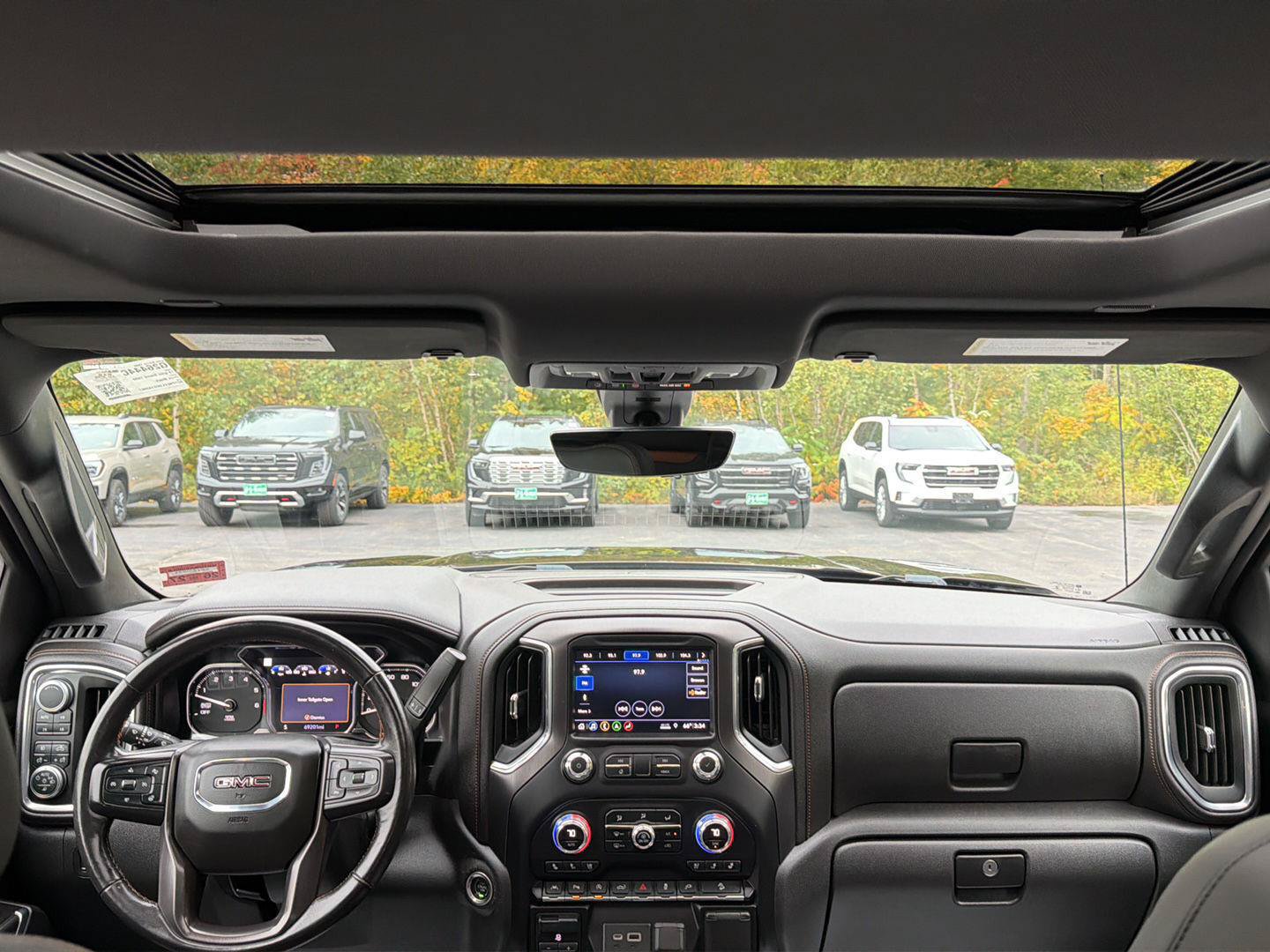 Certified 2019 GMC Sierra 1500 AT4 w/ Off Road Performance Package AWD/4WD image 13