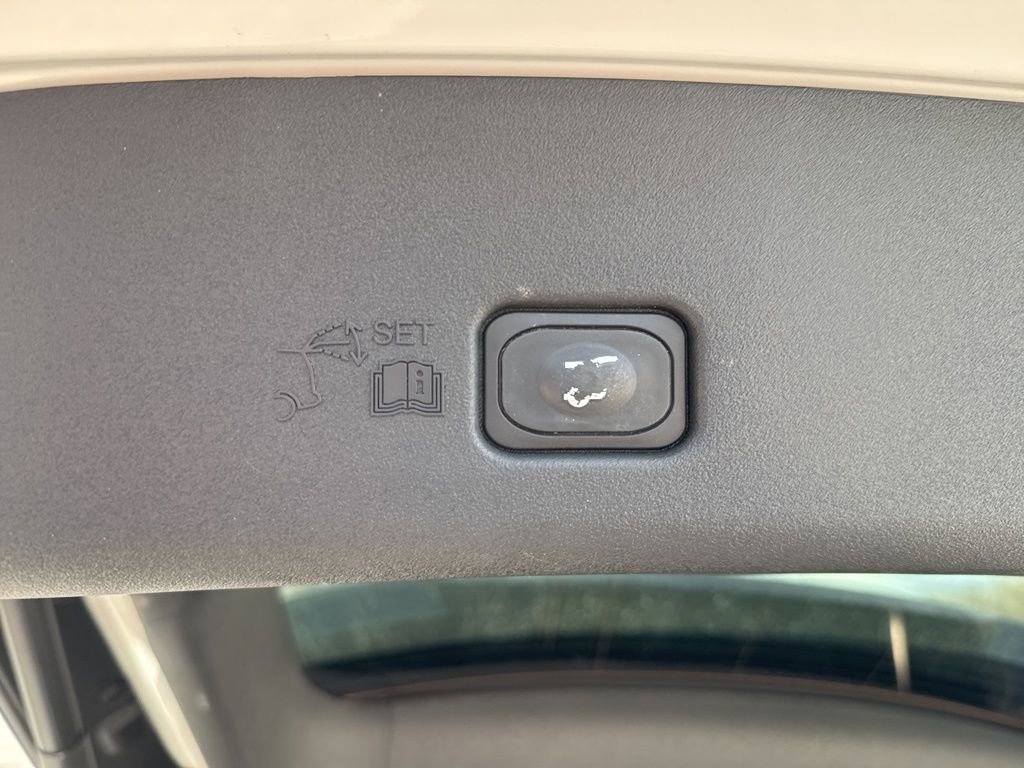 Used 2024 Lincoln Nautilus Reserve w/ Equipment Group 202A image 26