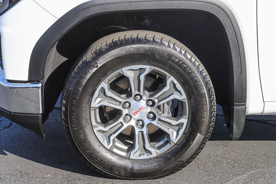 Used 2026 GMC Sierra 1500 SLT RWD image 12