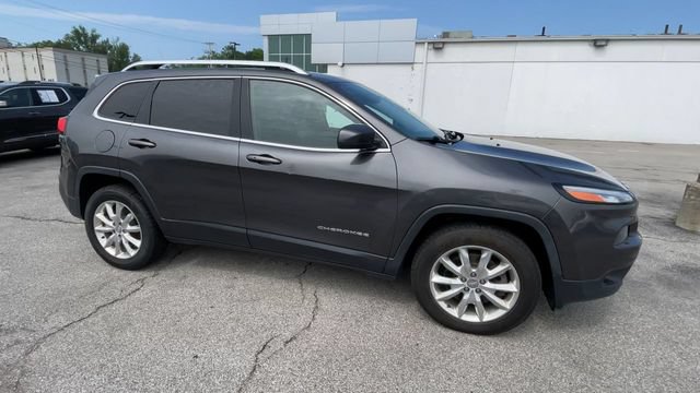 Used 2015 Jeep Cherokee Limited AWD/4WD image 3