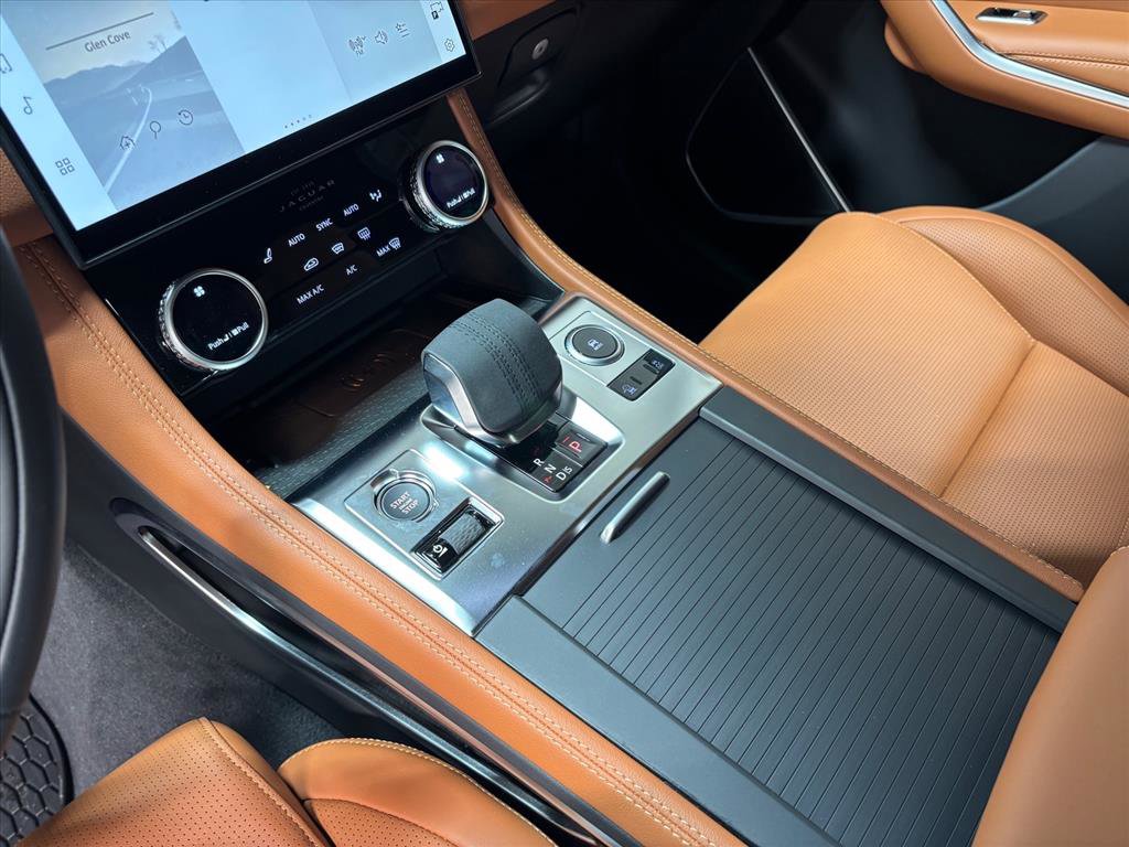 New 2026 Jaguar F-PACE R-Dynamic S image 14