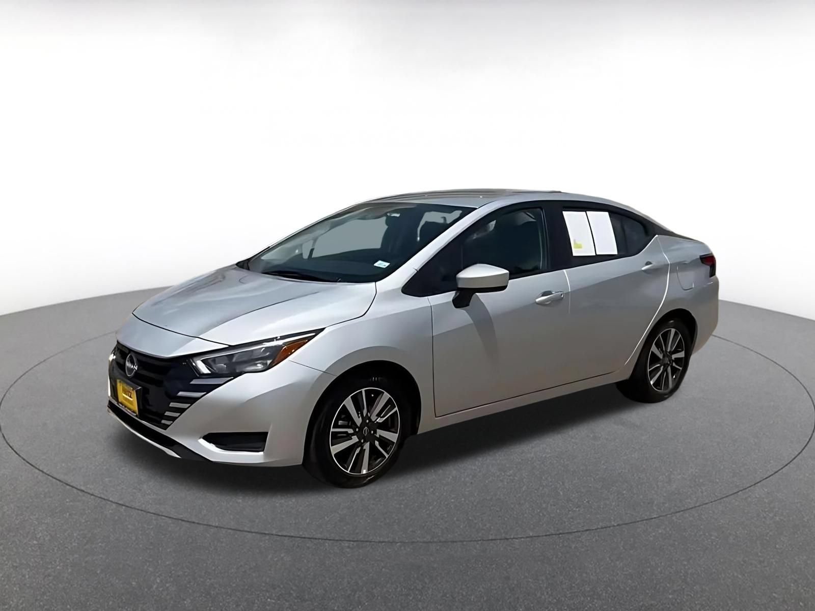Used 2025 Nissan Versa SV FWD image 7