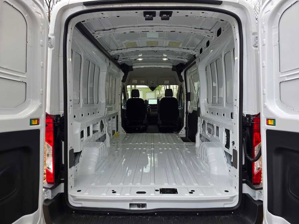 New 2026 Ford Transit 250 148 Medium Roof image 17