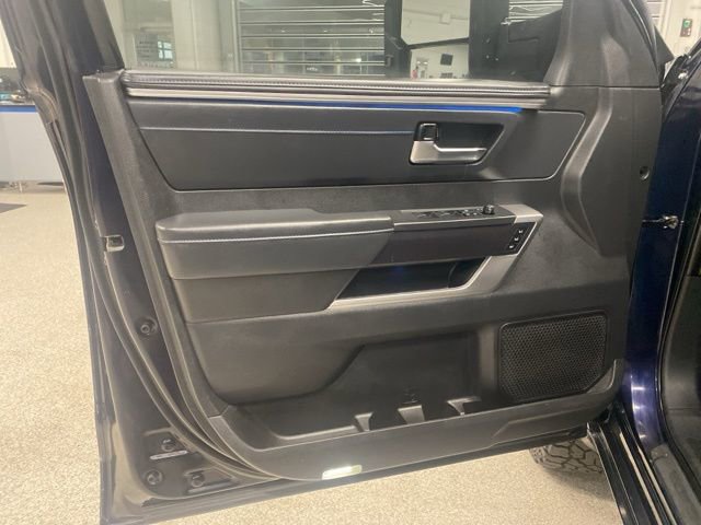 Used 2022 Toyota Tundra Platinum w/ Advanced Package image 31