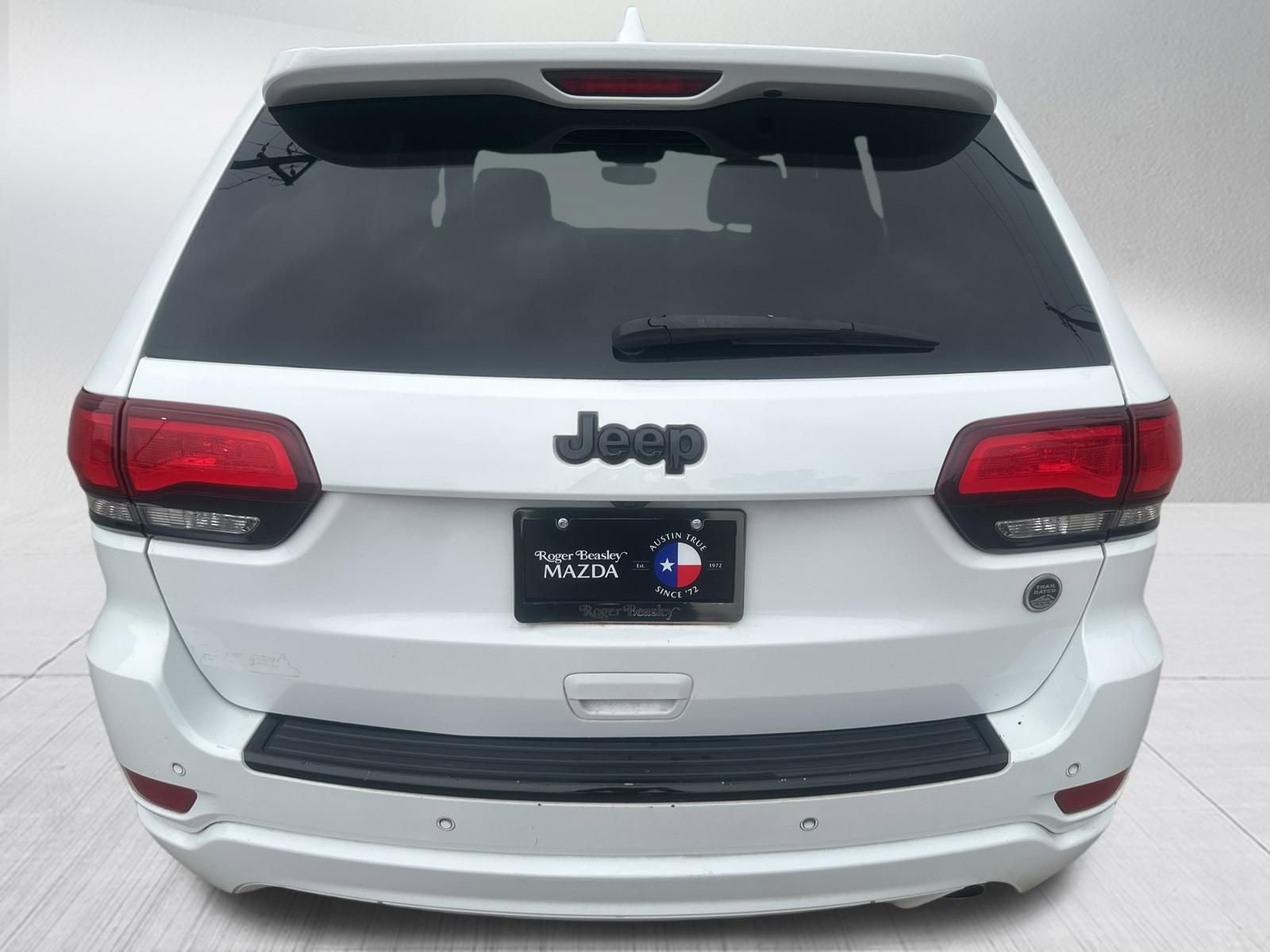 Used 2018 Jeep Grand Cherokee Altitude RWD image 7
