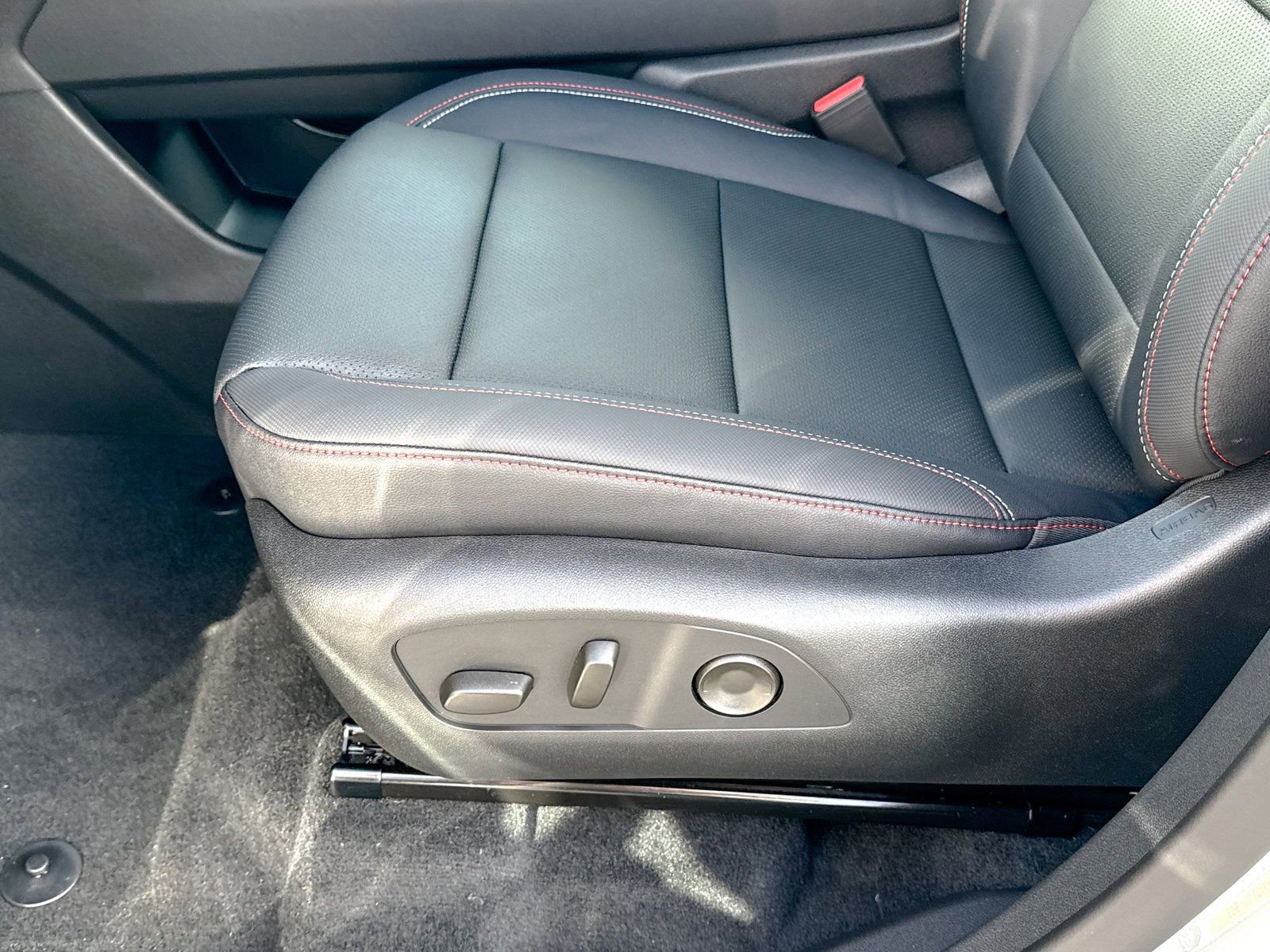 New 2026 Chevrolet Traverse Z71 w/ Enhanced Driving Package AWD/4WD image 21