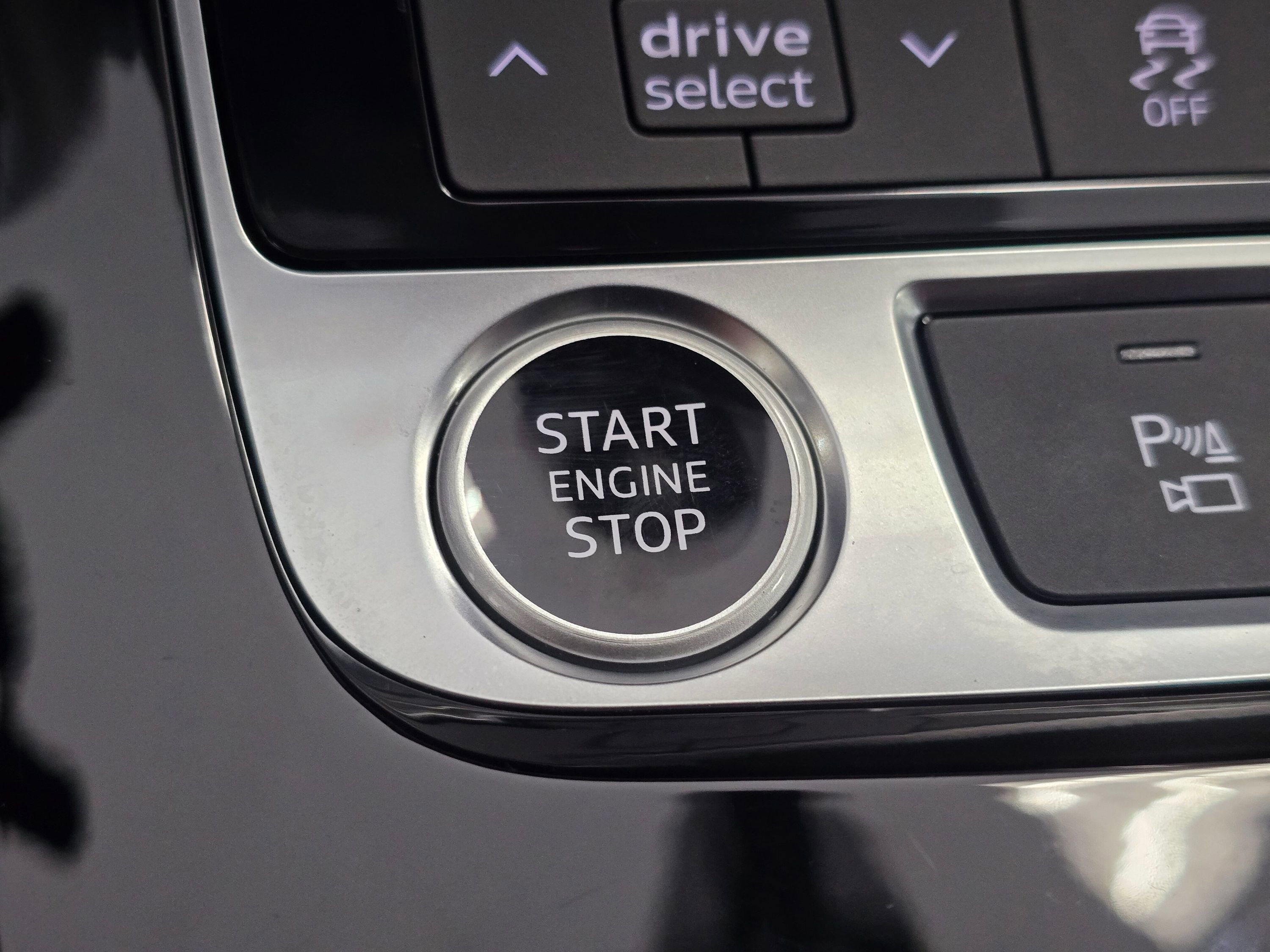 Certified 2025 Audi Q7 3.0T Premium Plus w/ Premium Plus Package image 44