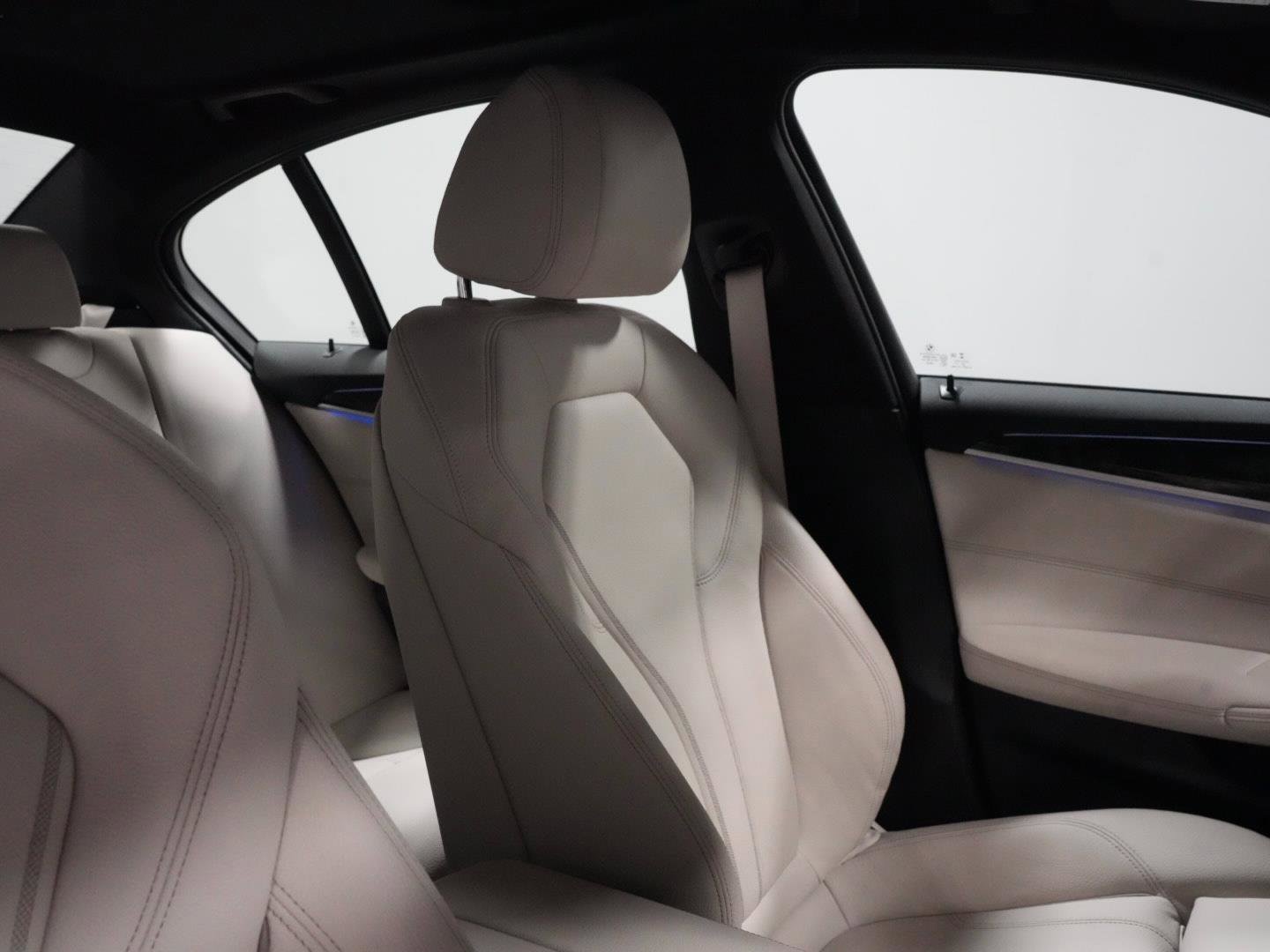 Certified 2023 BMW 540i xDrive w/ Premium Package image 25