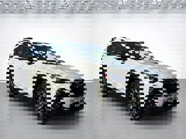 Used 2024 Subaru Crosstrek 2.0i Premium image 2