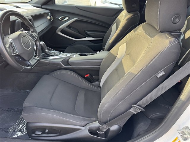 Used 2023 Chevrolet Camaro LT image 8