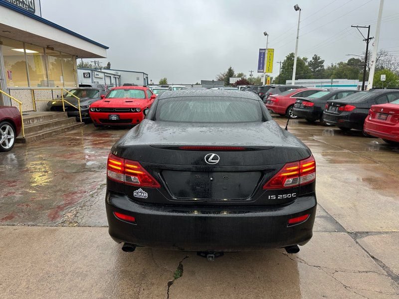 Used 2011 Lexus IS 250C w/ Luxury Pkg RWD image 6