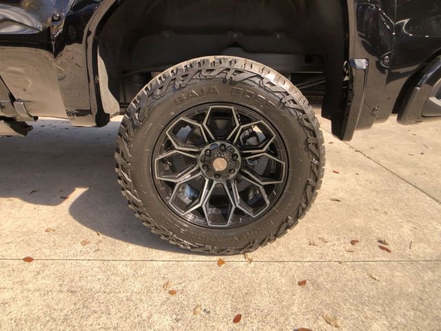 New 2025 GMC Sierra 1500 AT4 w/ Technology Package image 18