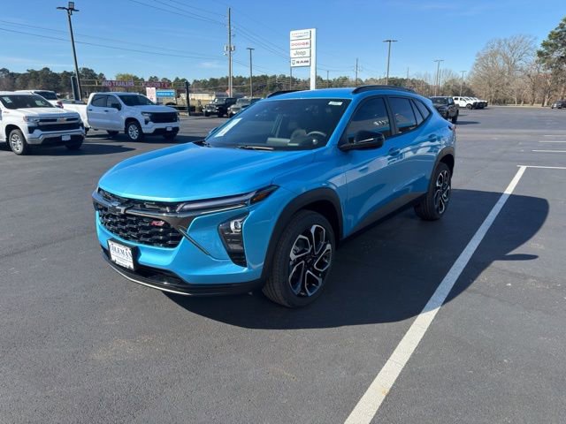 New 2026 Chevrolet Trax RS FWD image 2