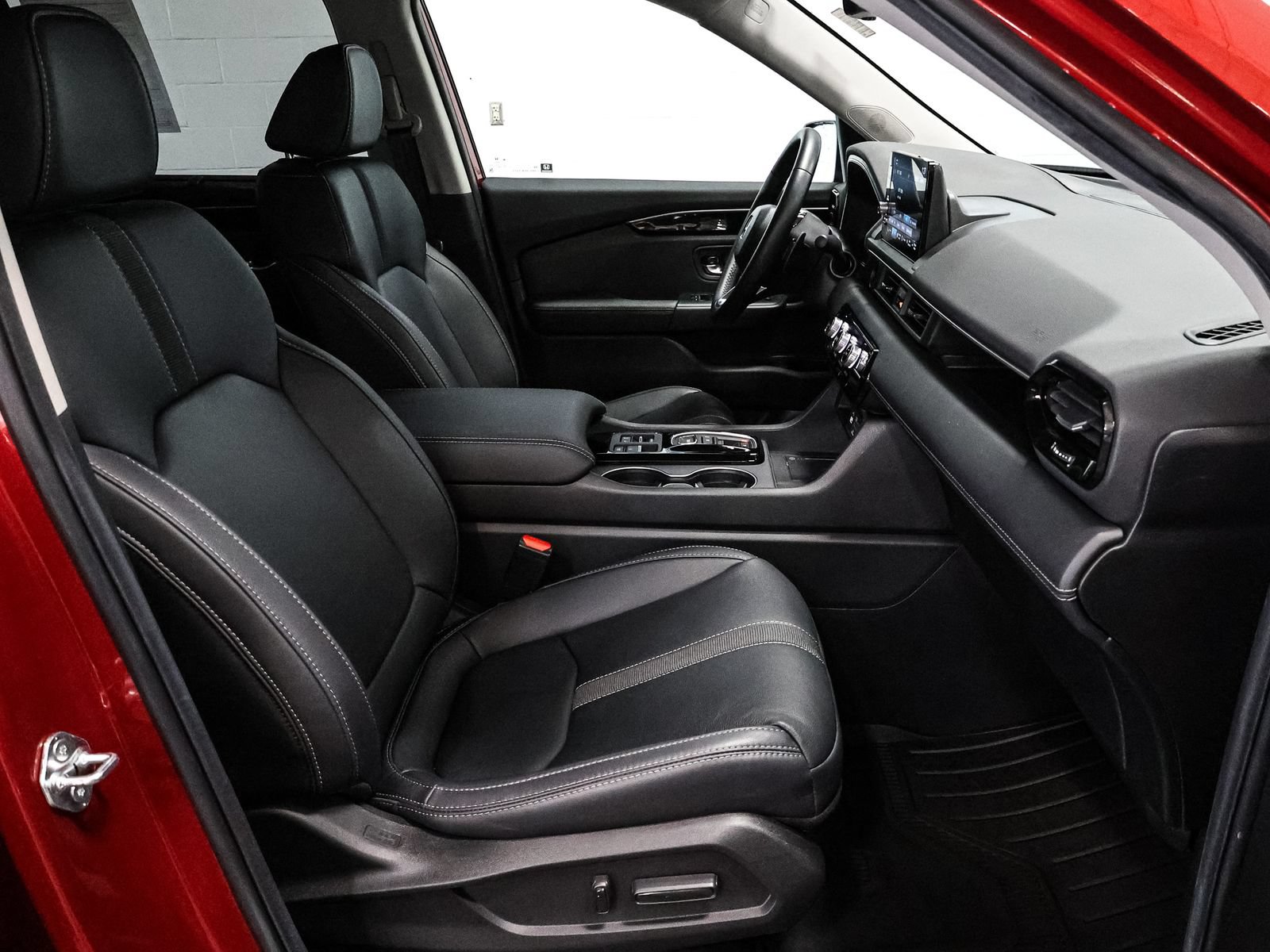 Used 2025 Honda Pilot EX-L image 21