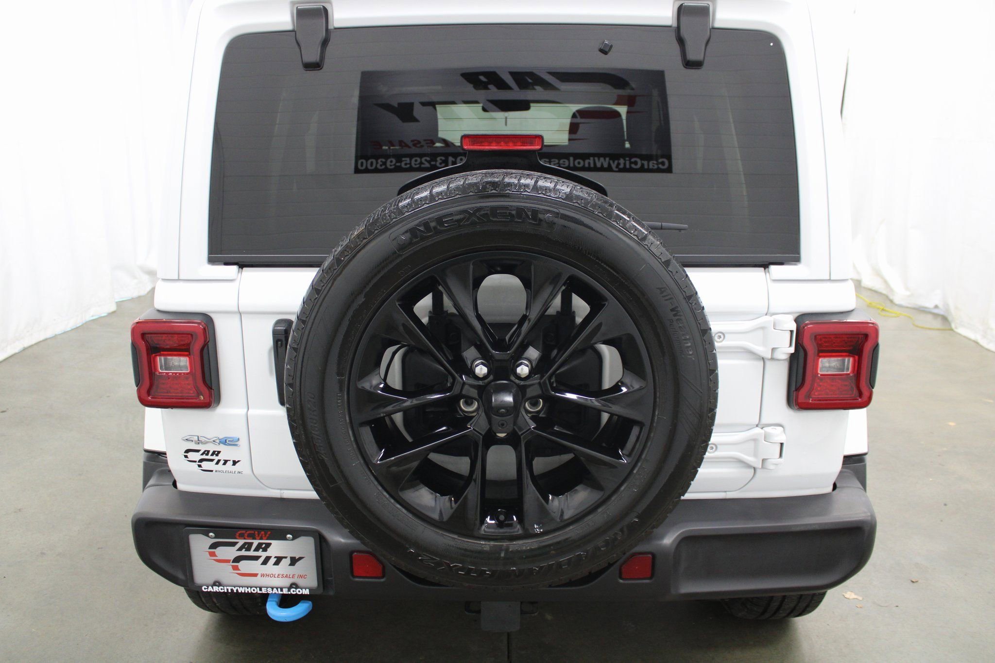 Used 2024 Jeep Wrangler Unlimited Sahara image 7