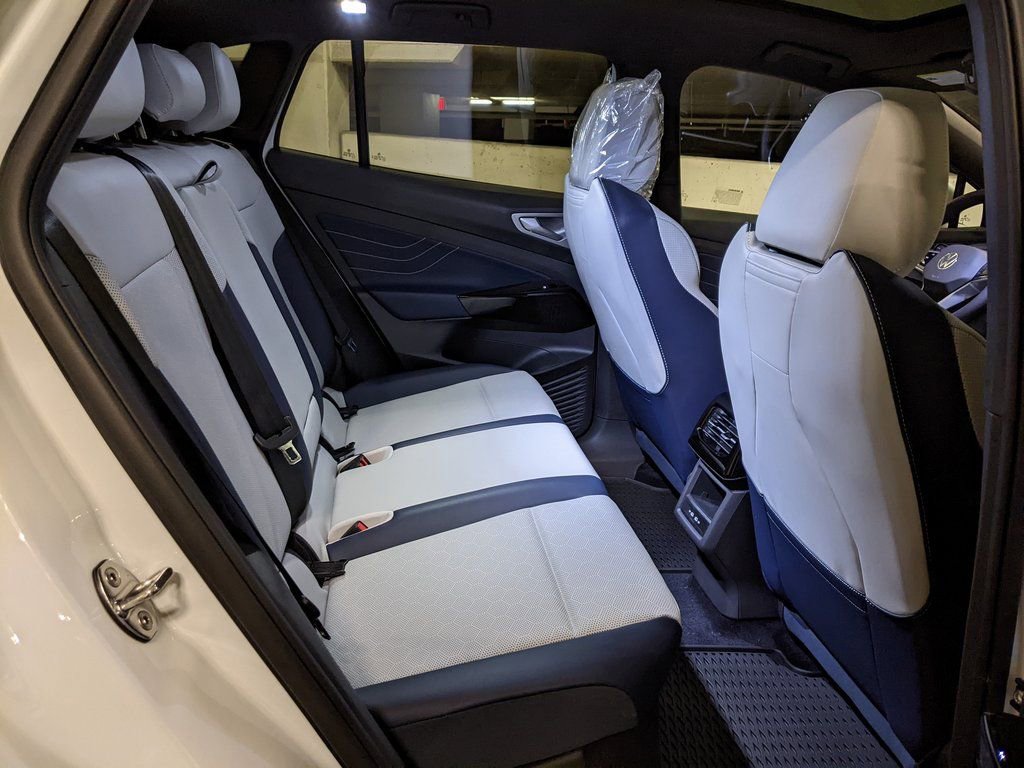 New 2025 Volkswagen ID.4 Pro S image 25
