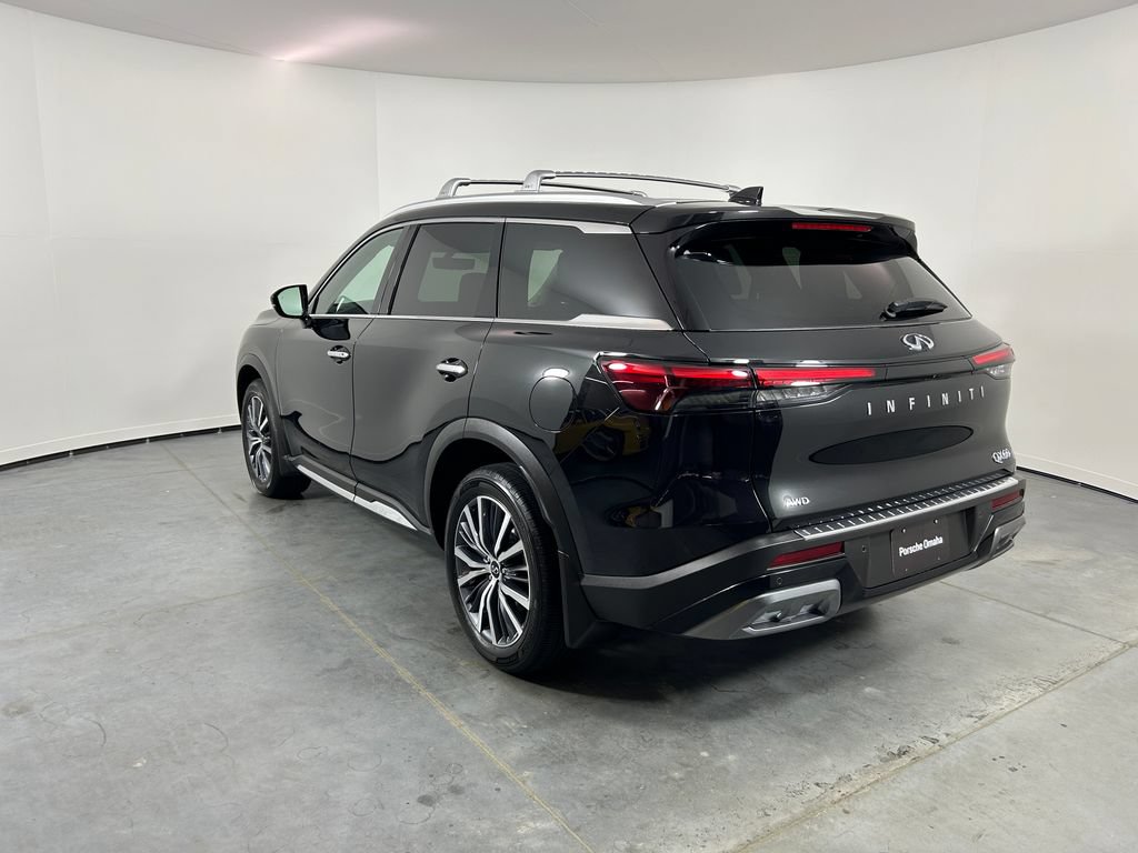 Used 2023 INFINITI QX60 Sensory w/ Vision Package AWD/4WD image 3
